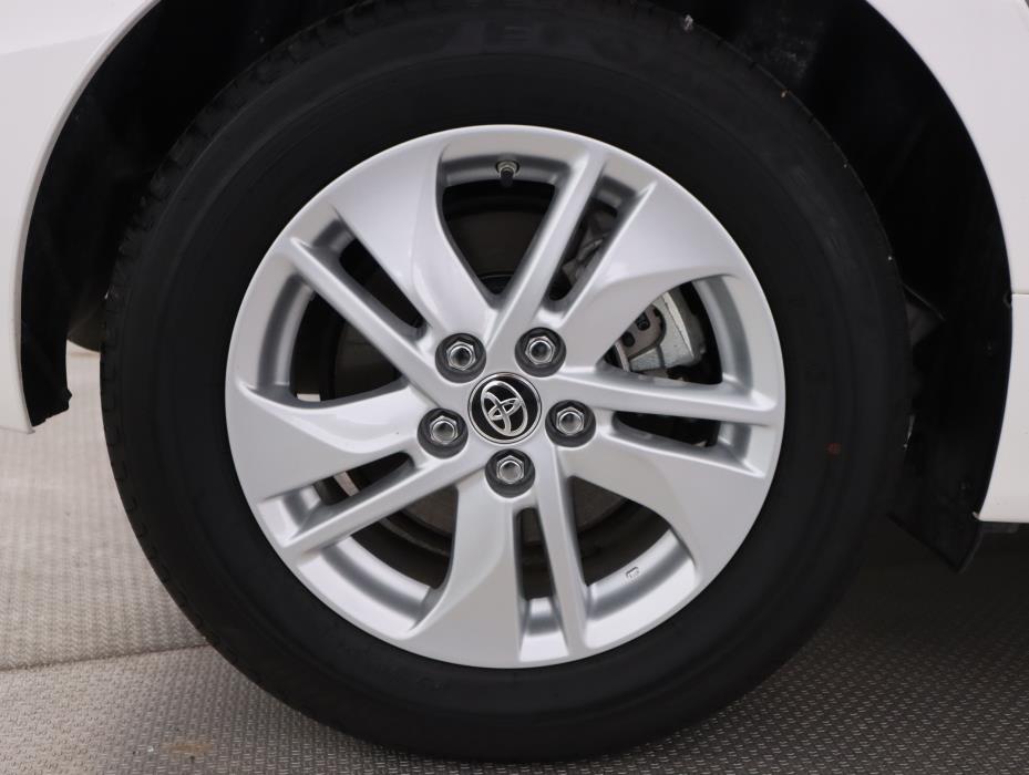 TOYOTA Yaris 2025