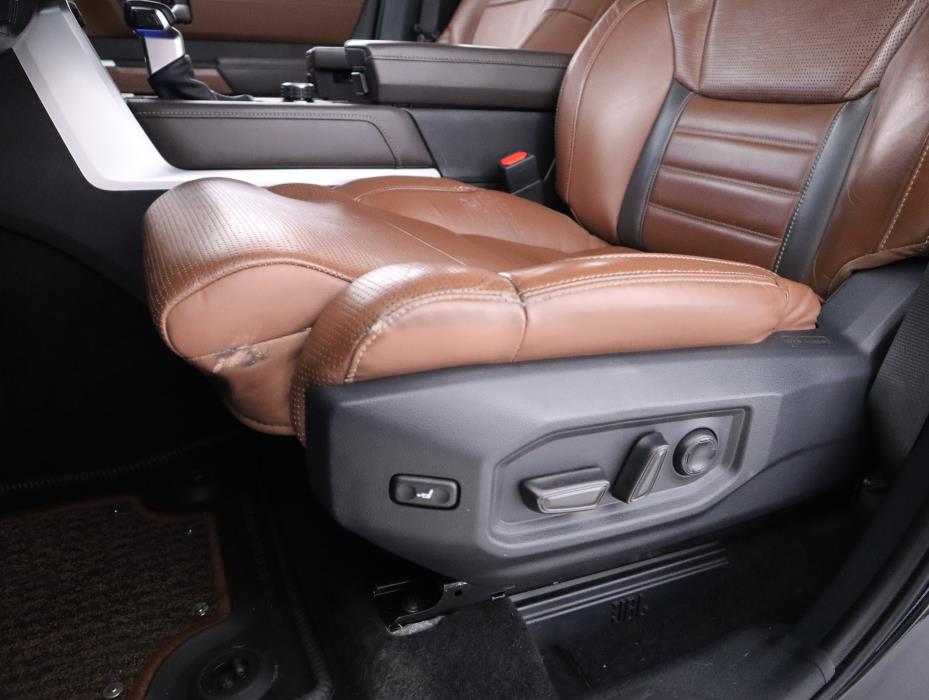 TOYOTA Tundra 2022