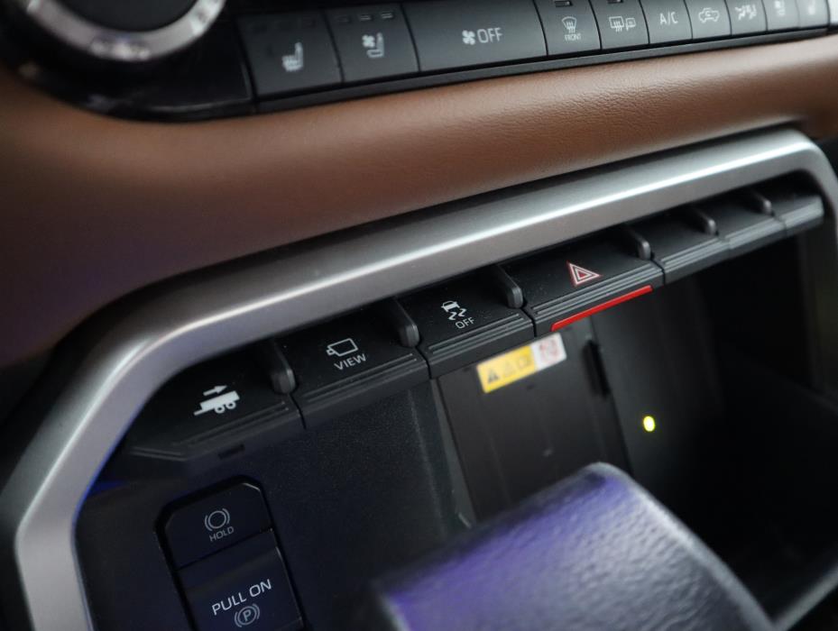 TOYOTA Tundra 2022