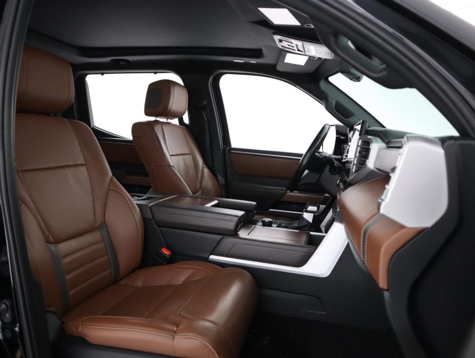 TOYOTA Tundra 2022