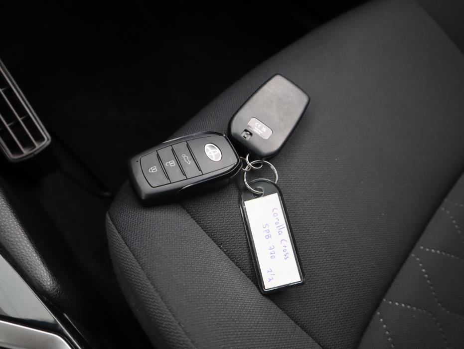 TOYOTA Corolla Cross 2023