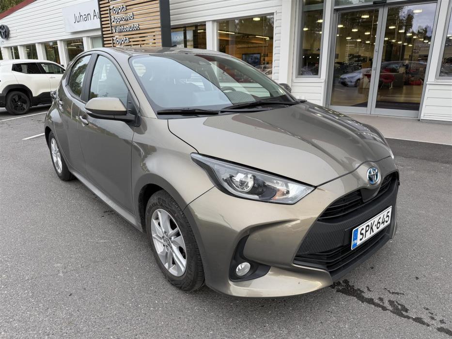 TOYOTA Yaris 2024