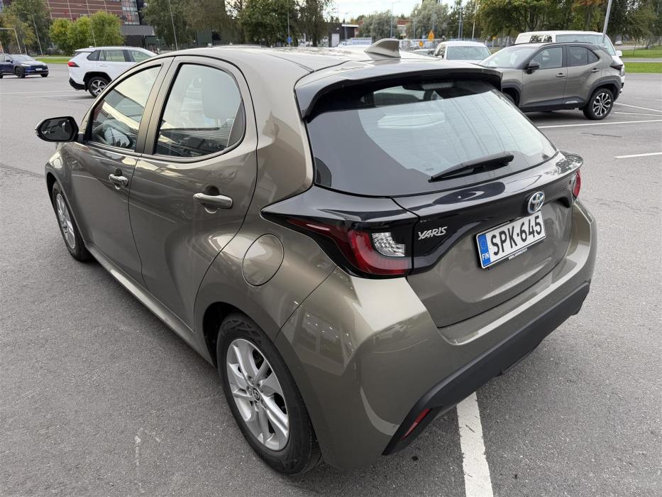 TOYOTA Yaris 2024