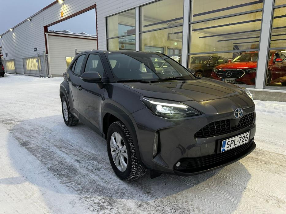TOYOTA Yaris Cross 2023