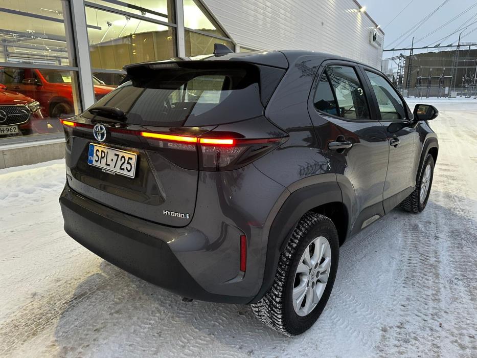 TOYOTA Yaris Cross 2023