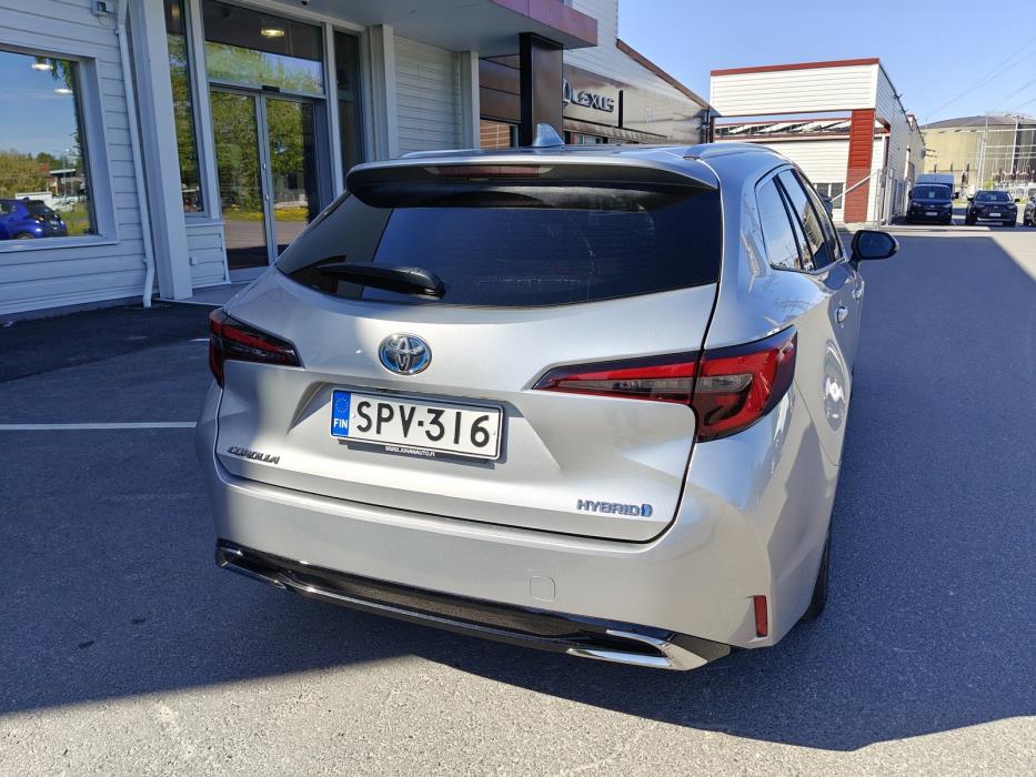 TOYOTA Corolla 2024
