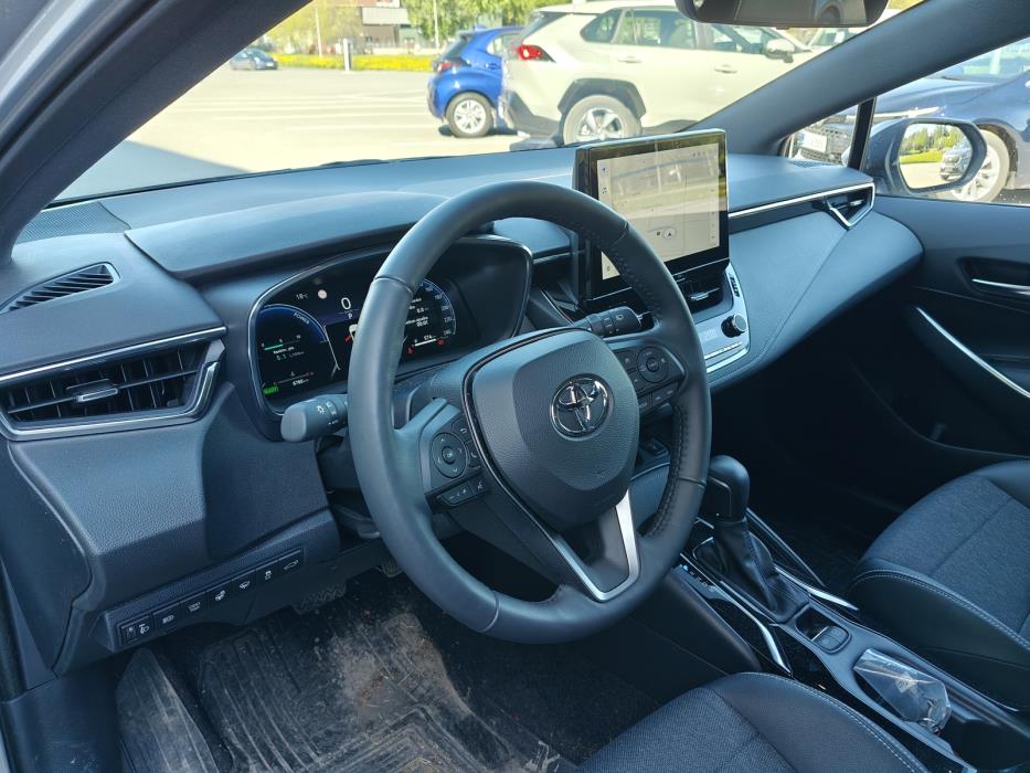 TOYOTA Corolla 2024