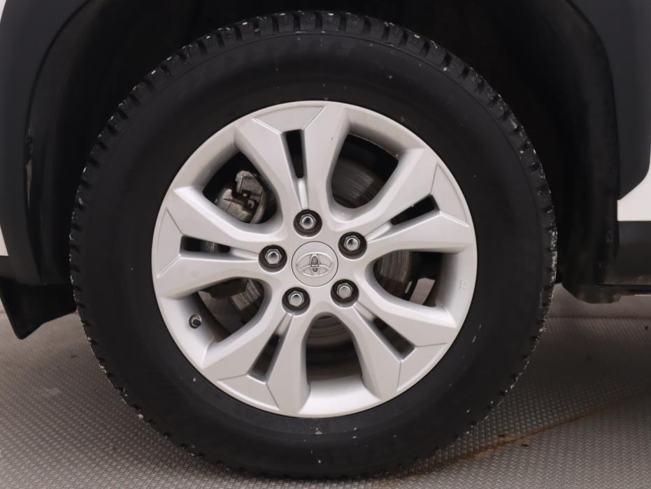 TOYOTA Yaris Cross 2024