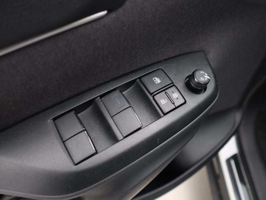 TOYOTA Yaris Cross 2024