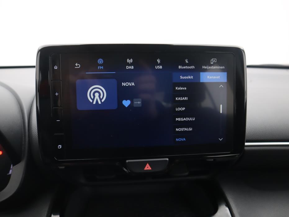 TOYOTA Yaris Cross 2024