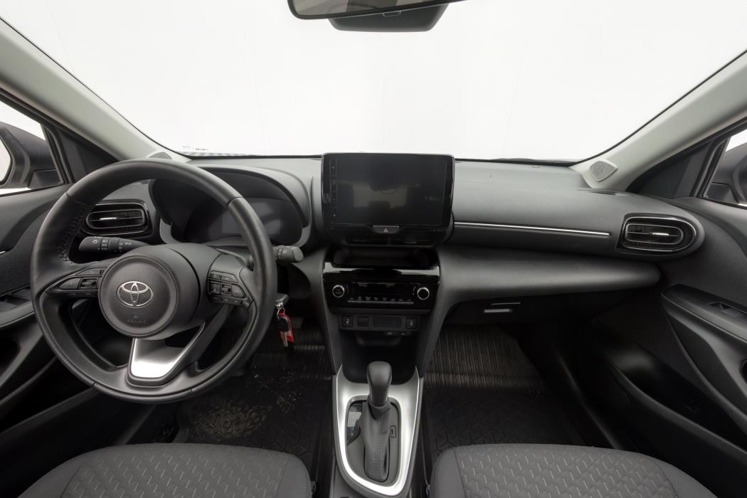 TOYOTA Yaris Cross 2024
