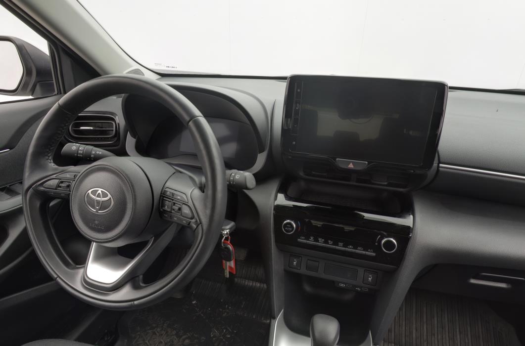 TOYOTA Yaris Cross 2024