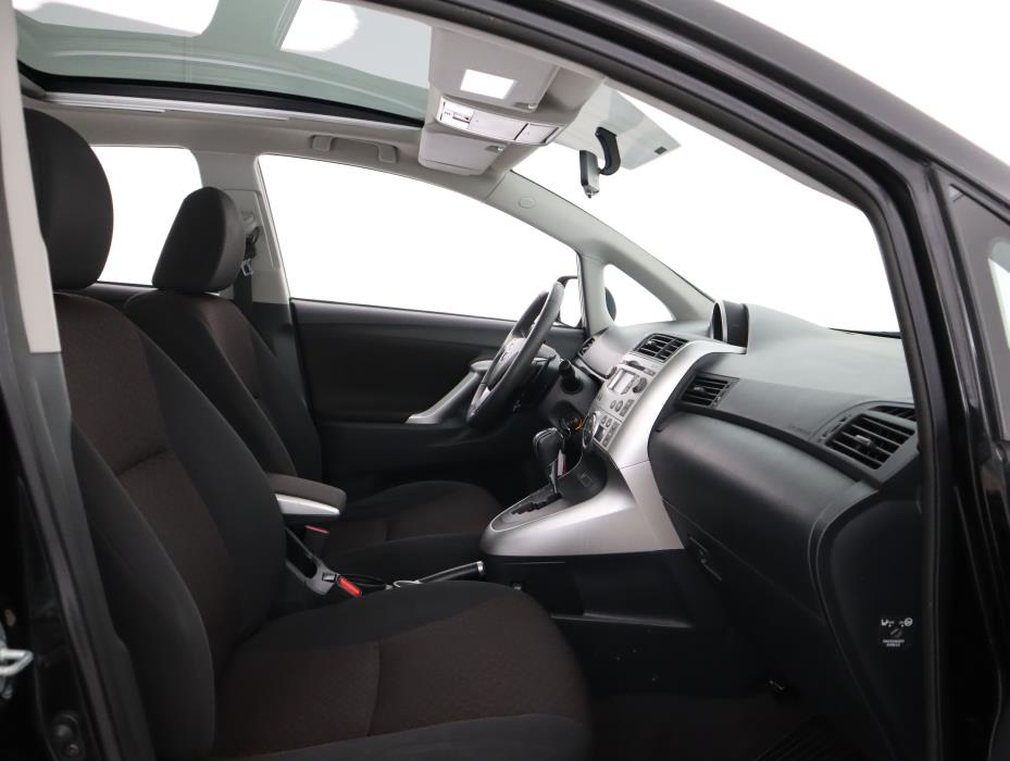TOYOTA VERSO 2012