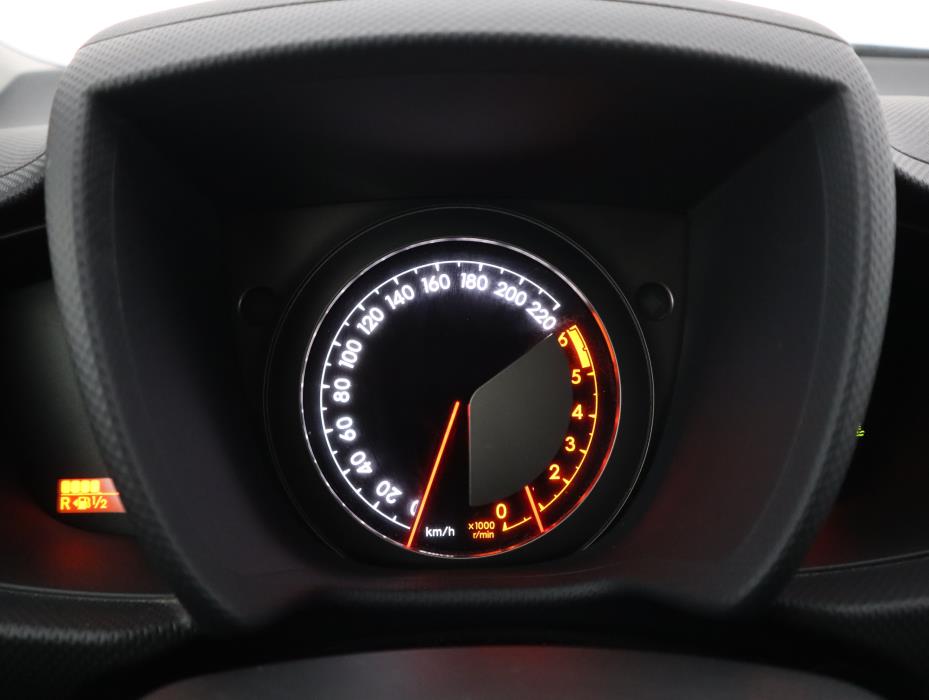 TOYOTA URBAN CRUISER 2012