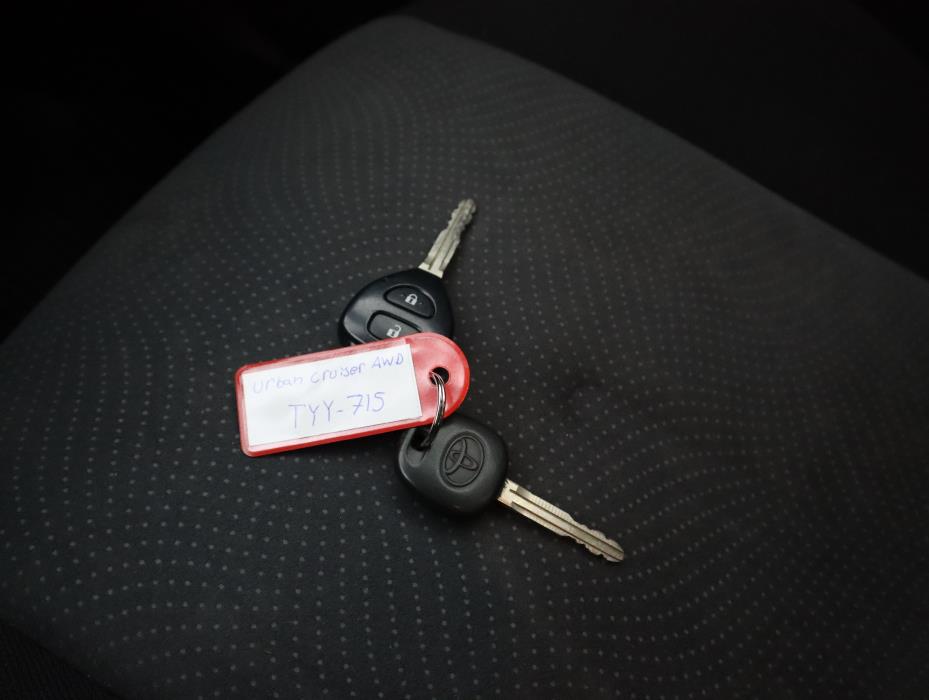 TOYOTA URBAN CRUISER 2012