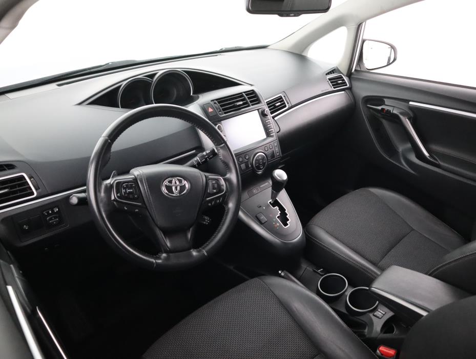 TOYOTA VERSO 2017