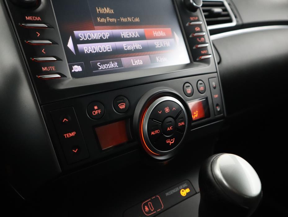TOYOTA VERSO 2017
