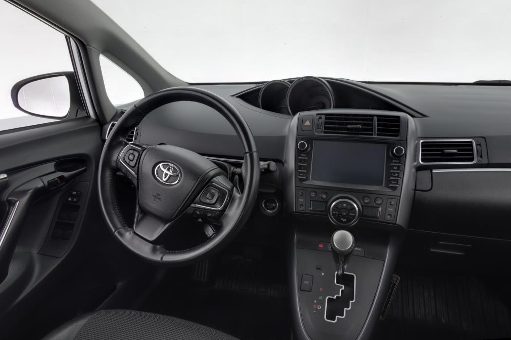 TOYOTA VERSO 2017