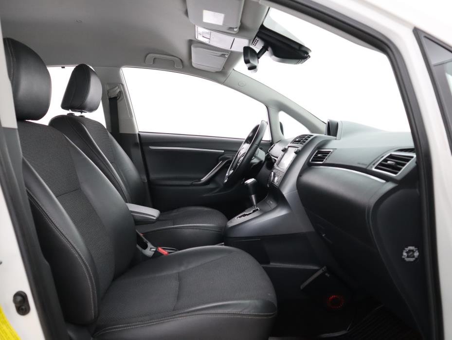 TOYOTA VERSO 2017