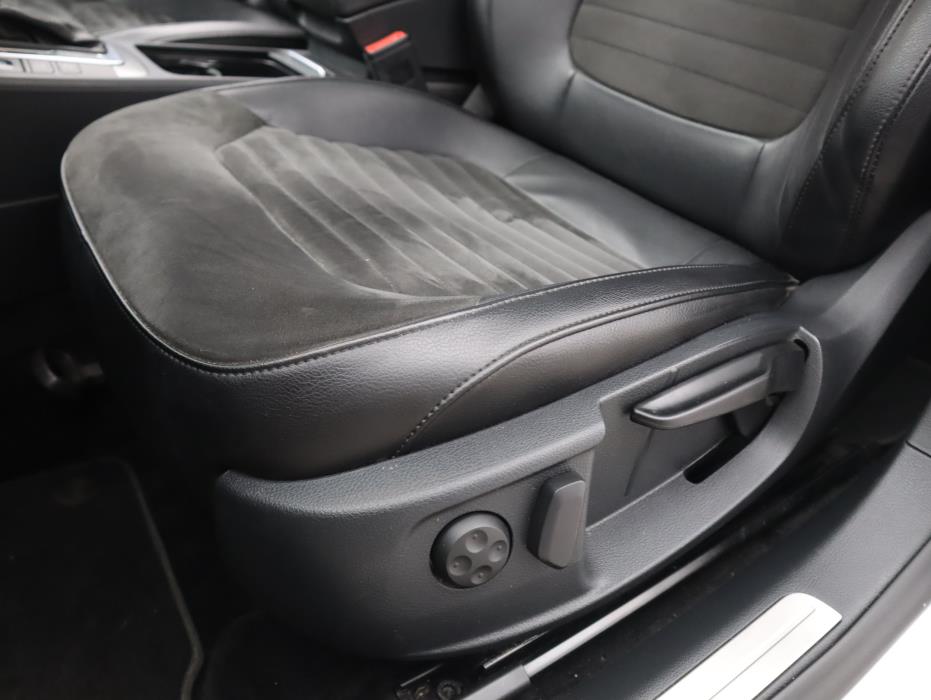 VOLKSWAGEN Passat 2013