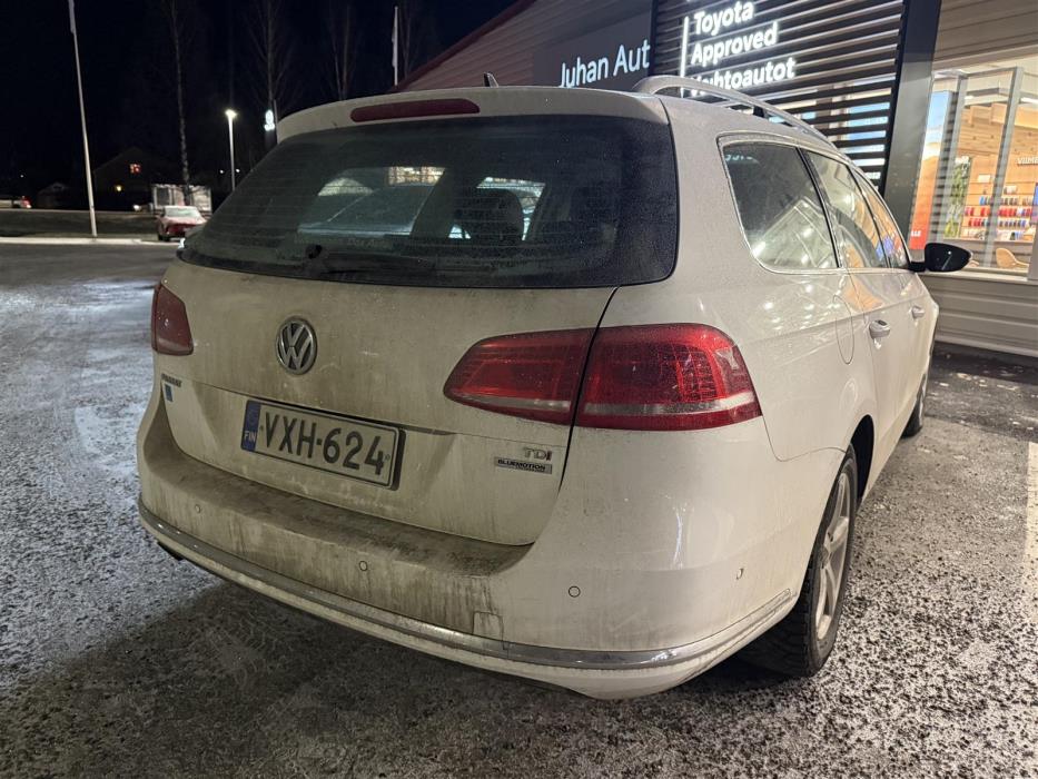 VOLKSWAGEN Passat 2013