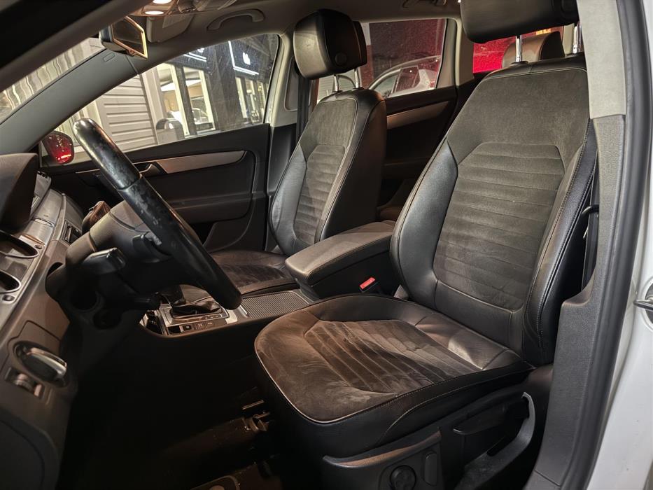 VOLKSWAGEN Passat 2013