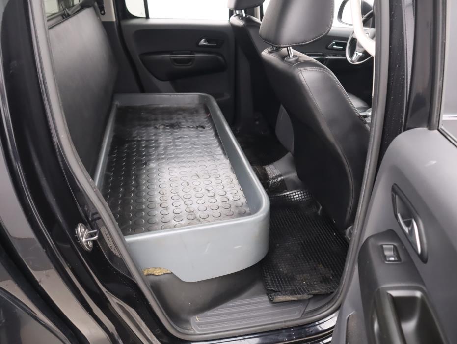 VOLKSWAGEN AMAROK 2015