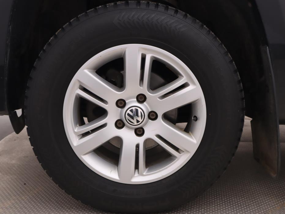 VOLKSWAGEN AMAROK 2015