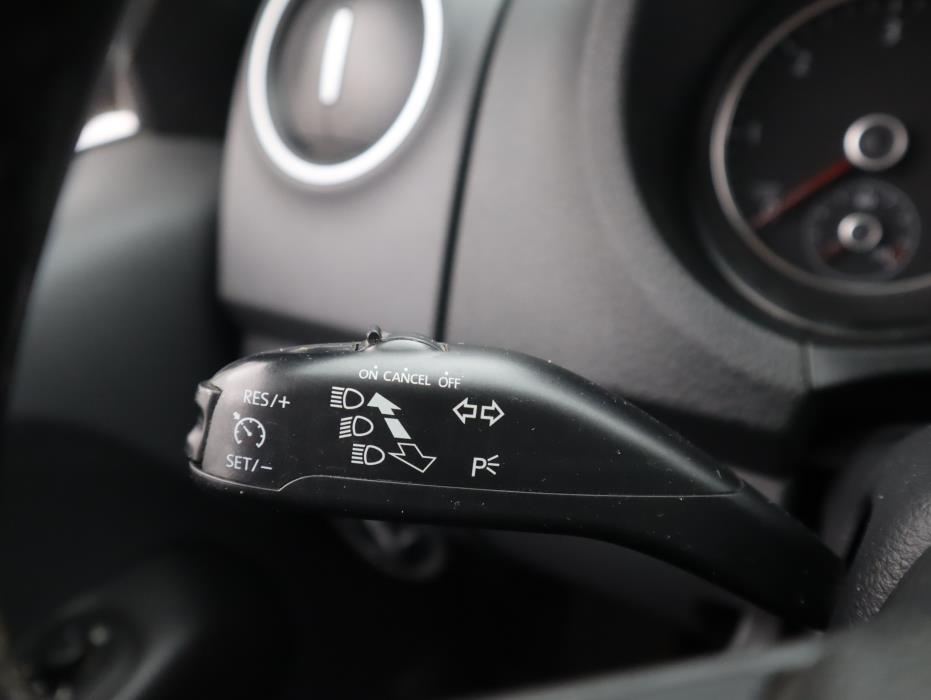 VOLKSWAGEN AMAROK 2015