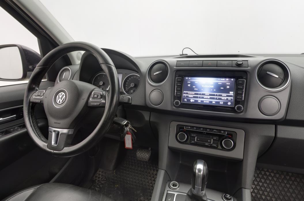 VOLKSWAGEN AMAROK 2015