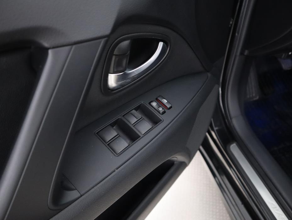 TOYOTA Avensis 2015