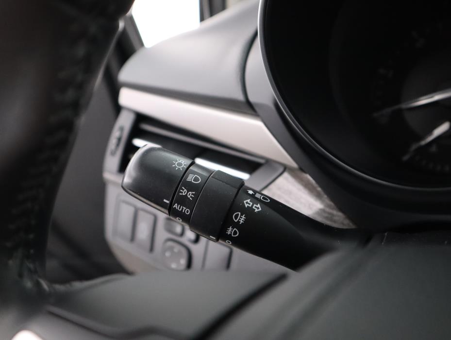 TOYOTA Avensis 2015