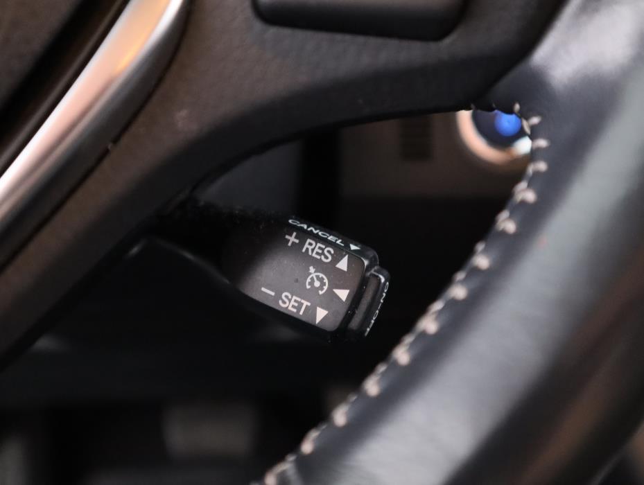 TOYOTA Auris 2018