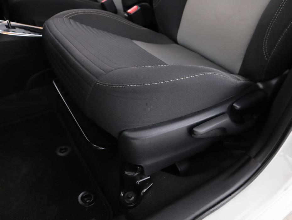 TOYOTA Yaris 2018