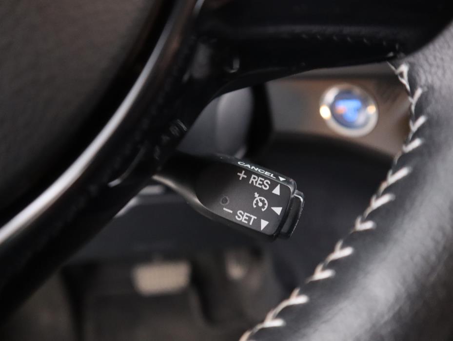 TOYOTA Yaris 2018