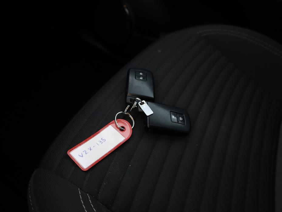 TOYOTA Yaris 2018