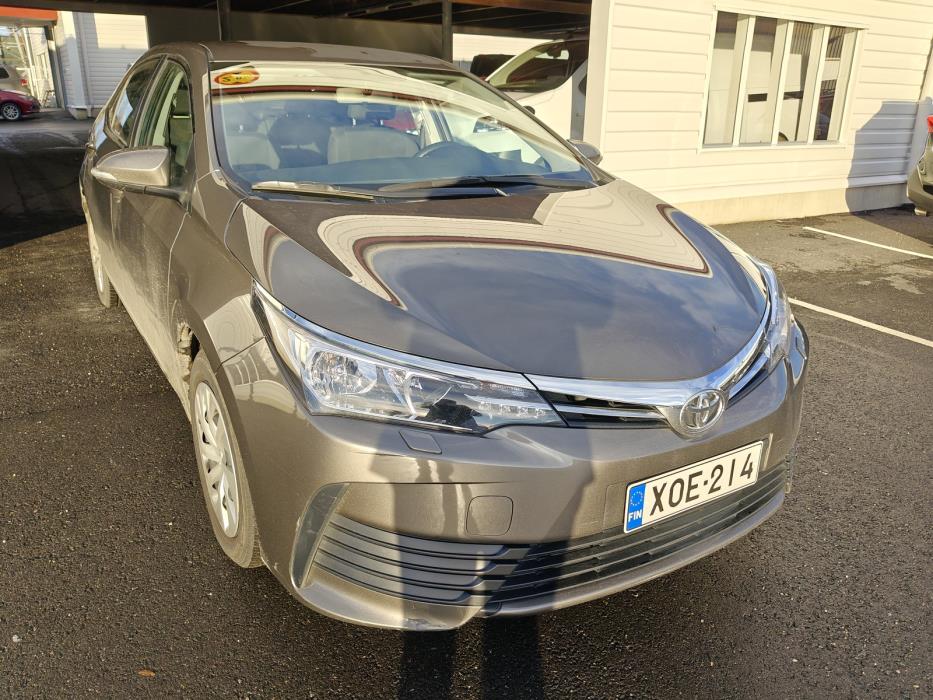 TOYOTA Corolla 2017