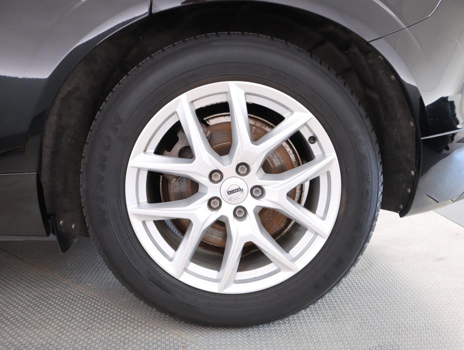 VOLVO XC60 2018