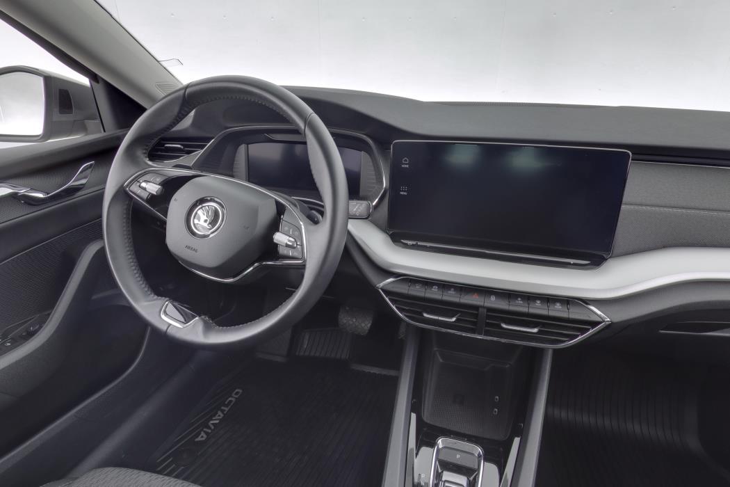 SKODA Octavia 2023