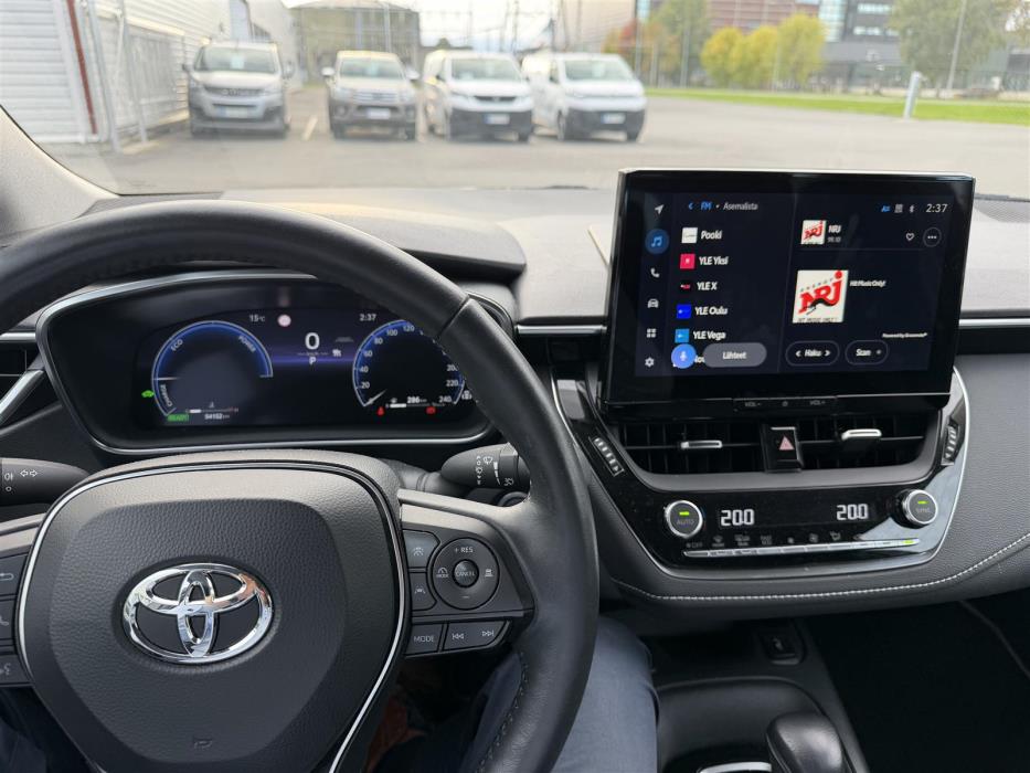 TOYOTA Corolla 2023