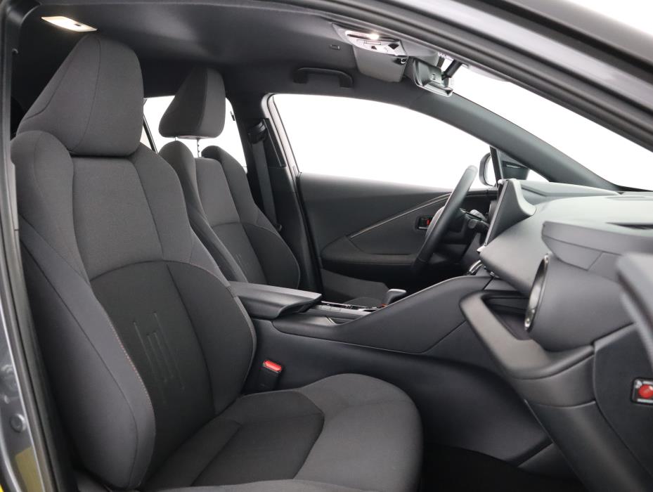 TOYOTA C-HR 2025