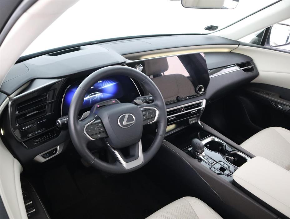 Lexus RX 2025