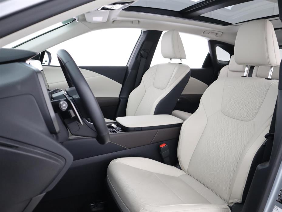 Lexus RX 2025