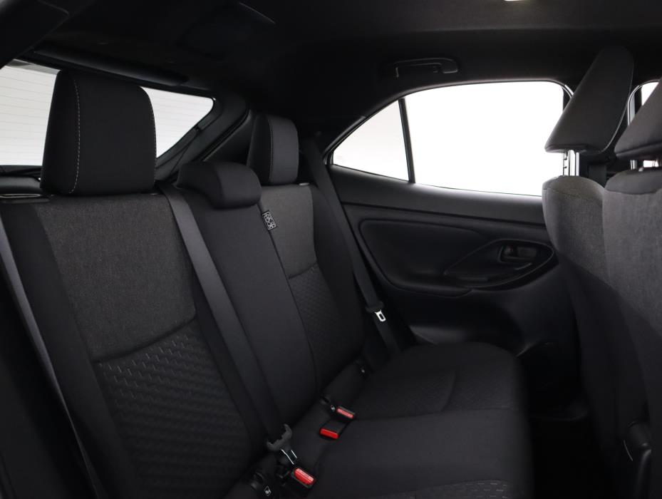 TOYOTA Yaris Cross 2025