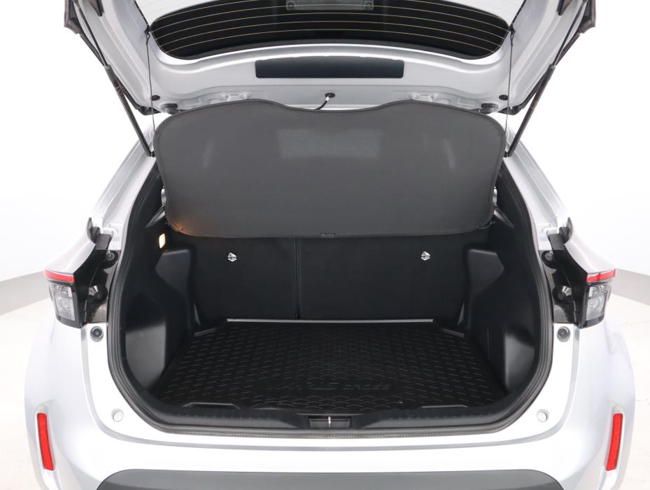 TOYOTA Yaris Cross 2025
