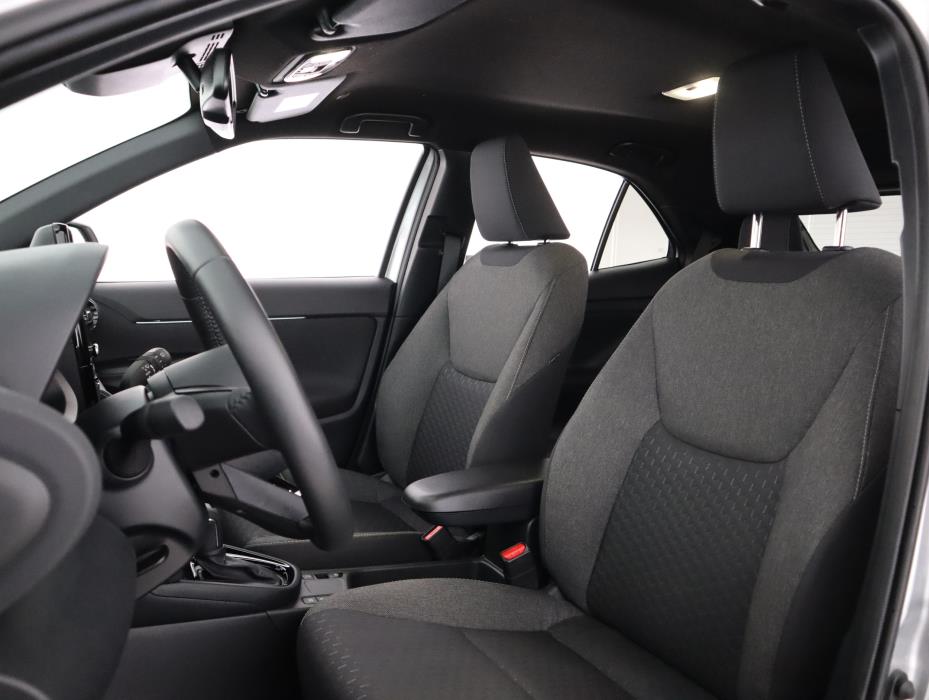 TOYOTA Yaris Cross 2025