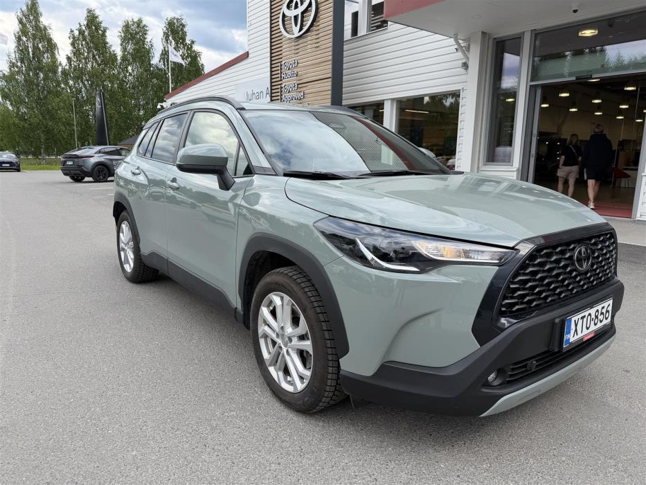 TOYOTA Corolla Cross 2025