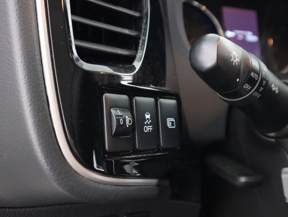 MITSUBISHI OUTLANDER PHEV 2021