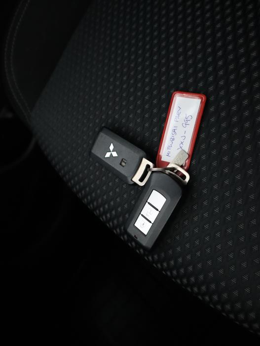 MITSUBISHI OUTLANDER PHEV 2021