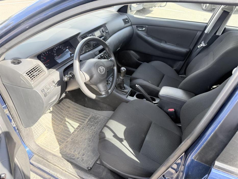 TOYOTA Corolla 2005